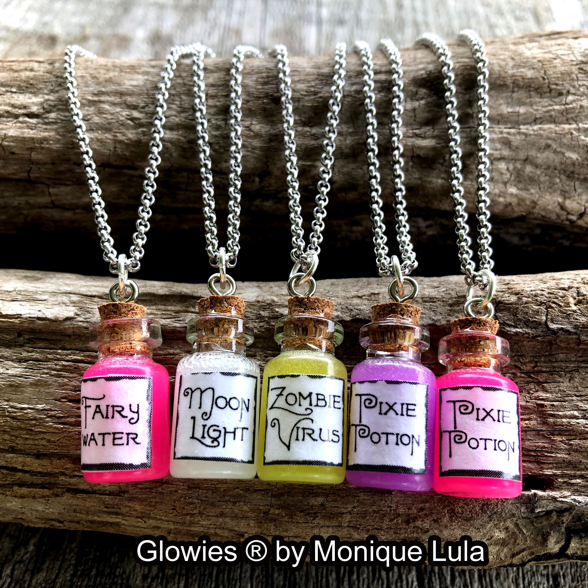 ネックレス・ペンダント Glowing Drops Of Water Necklace Fairy Water Glow Potion Bottle Necklace - Etsy