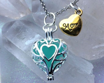 Mothers Day Necklace, Mom Gift, Glowing Heart Necklace, Mom Heart, Mothers Day Jewelry, Heart Locket, Mom Jewelry Gift, Mothers Day Gift