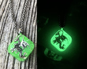 Glow in the dark Dragon necklace Magic Fantasy Jewelry