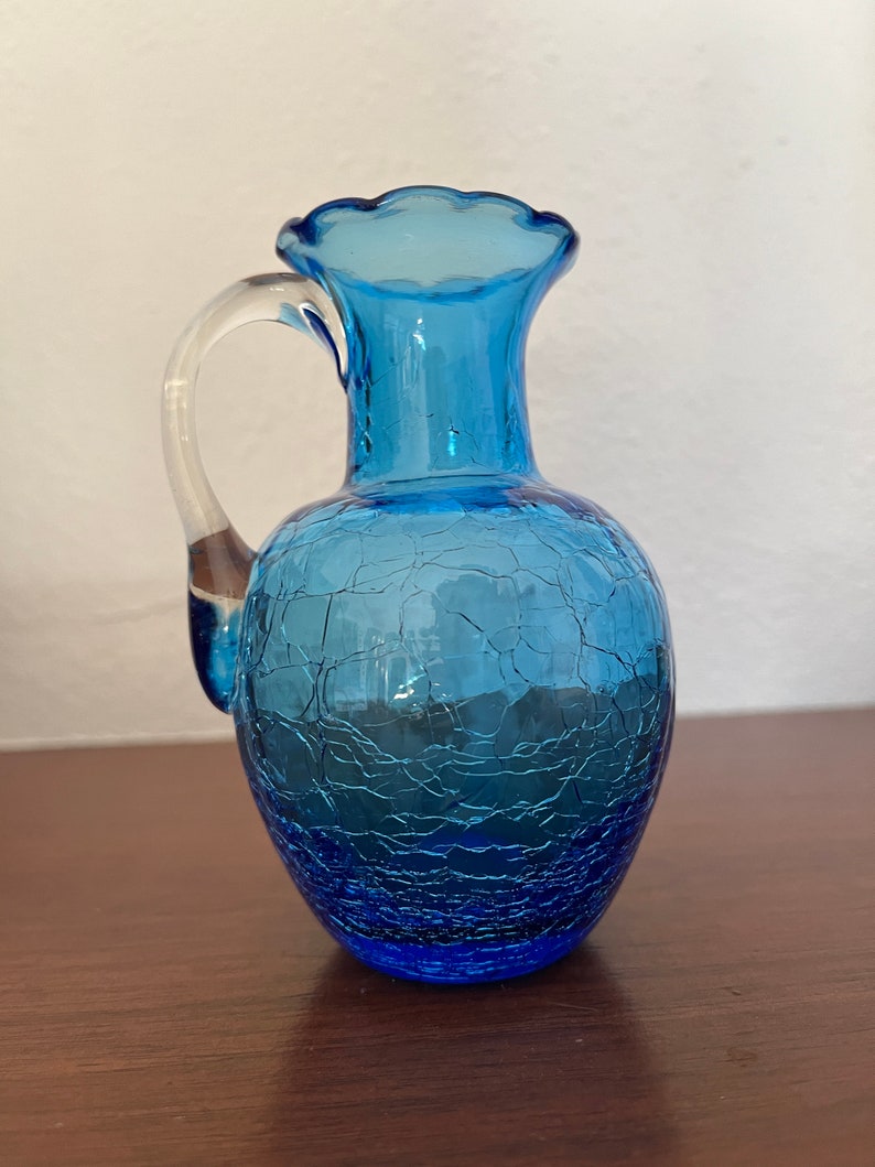 Small blue crackle vase image 3