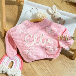 Maglione con nome ricamato a mano per bambini | Maglione per neonati personalizzato in maglia | Regalo per neonato | maglione fatto a mano | Maglione personalizzato con nome per bambino