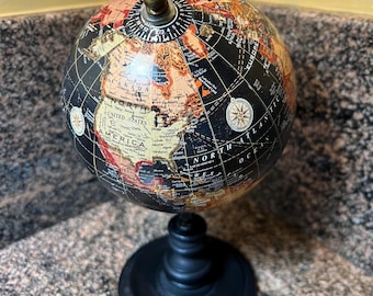 Globo terráqueo antiguo, Mares Negros, continentes etiquetados, soporte de madera (5x5x8 pulgadas)
