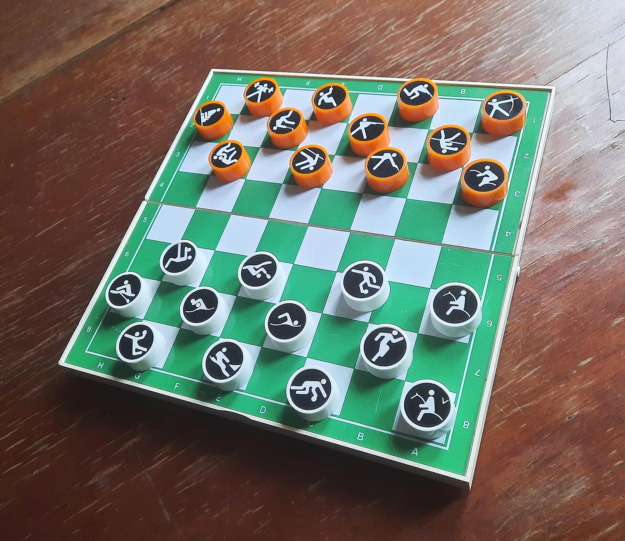 Scatola da gioco intarsiata francese dei primi del Novecento, Backgammon, Dama i