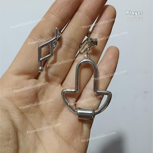 Arknights Thorns the Lodestar Earrings for Cosplay and Daily Use * A Pair, Arknights Operator Thorns the Lodestar Jewelry Cosplay Accessory