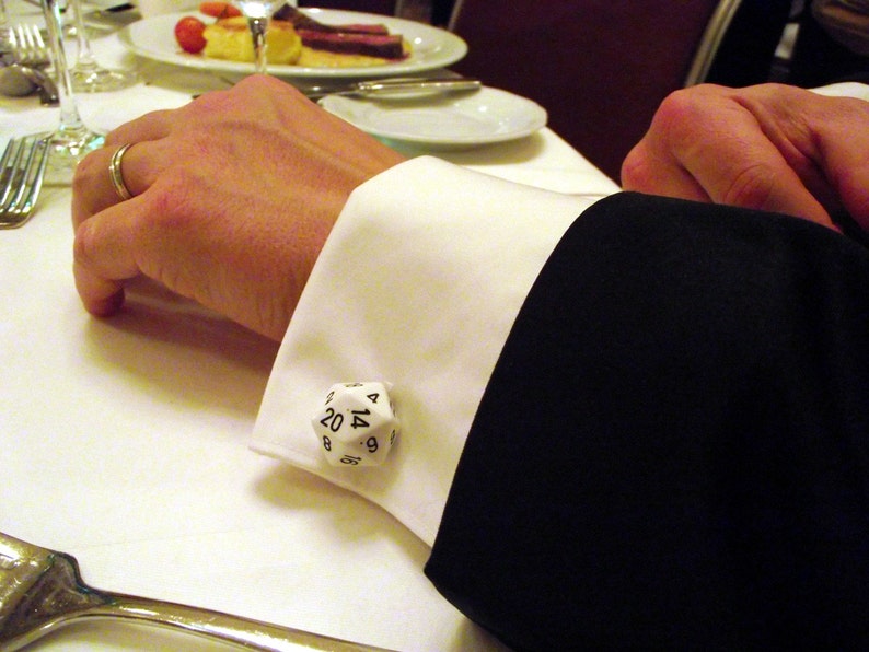 Cufflinks D20 image 2