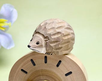 Custom Hand-Carved Wooden Hedgehog Statue Desk Decor, Adorable Mini Hedgehog Carved Ornament, Wood Hedgehog Ornament Decor Housewarming Gift