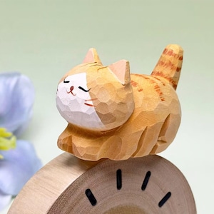 Handmade Wooden Orange Cat Statue Ornament Decor Gifts, Adorable Cat Wooden Art Carved Ornament Figurine, Birthday Gifts, Mother&#39;s Day Gifts