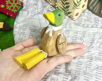 Figura decorativa de pato real de madera para escritorio, pequeña figura decorativa de pato, regalo de decoración, mini pato de madera pintado a mano para tarta de boda.