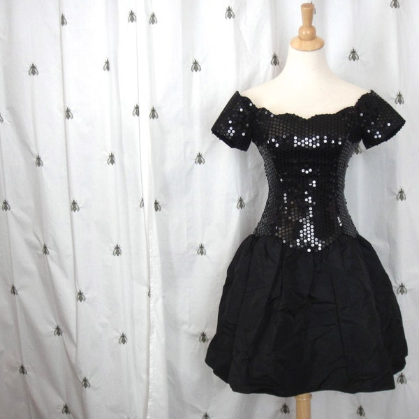 Vintage Black Sequin Cocktail Party Dress, Formal, Cap Sleeve, Scalloped Neckline, Knee L