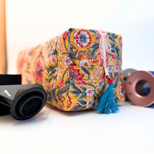 Cute Dyson Airwrap Bag, Travel Hair Dryer Storage Bag, Portable Hair Accessories Travel Case, Quilted Block Print Cotton Hair Tool Organize image 5