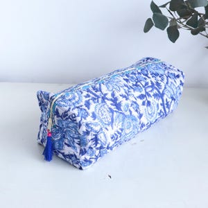 Cute Dyson Airwrap Bag, Travel Hair Dryer Storage Bag, Portable Hair Accessories Travel Case, Quilted Block Print Cotton Hair Tool Organize
