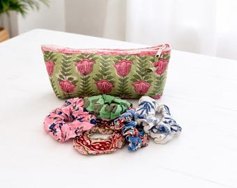 Utility Makeup Pouch With 5 Floral Scrunchies, Hand Block  display picture 2