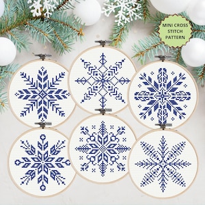Korsstygnsmönster med snöflingor | Set med 6 vinterdekorationer | Nordisk jul | PDF digital nedladdning