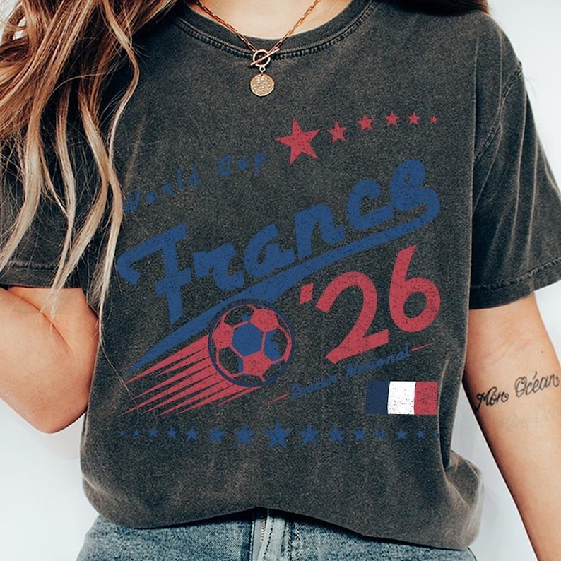 Camiseta retro de fútbol de Francia con colores cómodos, camiseta gráfica de equipo de fútbol de los 90. imagen 5