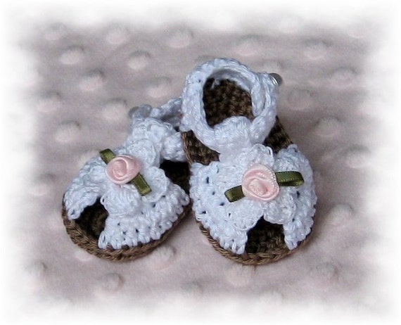 The Cutest Thing Ever - Creme Brulee Collection Hand crocheted Sandal for Baby