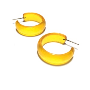 Yellow Hoop Earrings | Sunshine Yellow Hoops | vintage lucite small simple hoop earrings | Leetie Lovendale