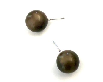 Bown Mooonglow Ball Stud Earrings | vintage lucite stud earrings