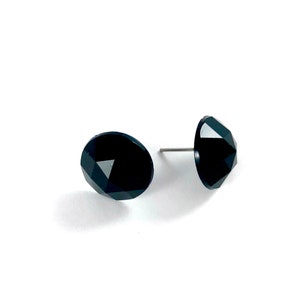 Black Faceted Vintage Lucite Stud Earrings | Retro Button Stud Vintage Lucite Earrings