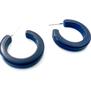 Navy Blue Hoop Lucite Pin Up Hoop Earrings | lucite hoop earrings