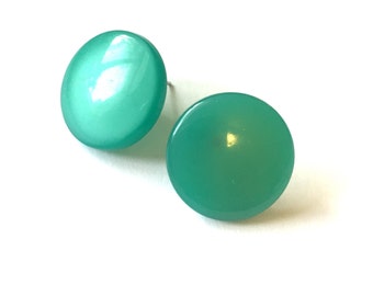 Emerald Green Moonglow Mod Beveled Disc Stud Earrings | Made with Vintage Lucite Plastics