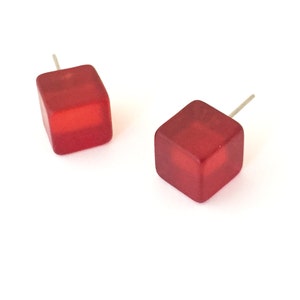 Light Red Frosted Midi Cube Stud Earrings | vintage lucite squares in cherry red post style earrings