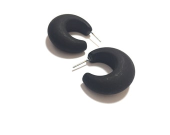 Black Chunky Frosted Lucite Snail Shell Hoop Earrings