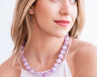 Lilac Moonglow Lucite Marco Necklace | Retro Acrylic Adjustable Statement Beads