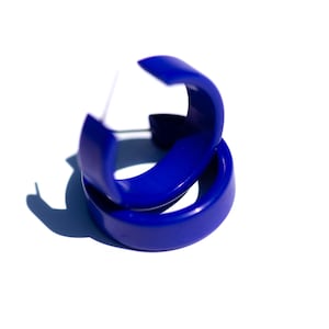 Cobalt Blue Shiny Chandler Hoop Earrings | Vintage Acrylic Hoops | Leetie Lovendale