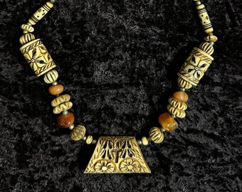 Vintage Intricately Hand Carved Beaded Flower Necklace