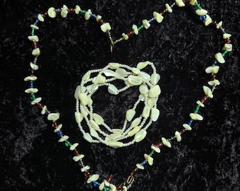 Set of 2 Vintage Mother of Pearl Necklaces