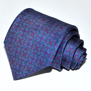 Vintage Guy Laroche Paris 100% Pure Silk Twill Tie Necktie Tie Navy Blue Teal Lavender Magenta