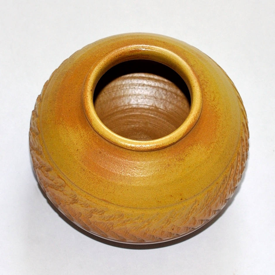 Vintage Japanese Wabi Sabi 侘寂 Pottery Ceramic Brown & Tan Matte