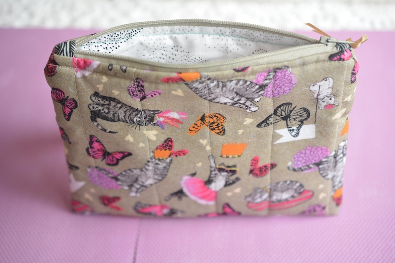 Cat Lover Quilted Zipper Pouch: Cotton Lined Travel Bag image 9