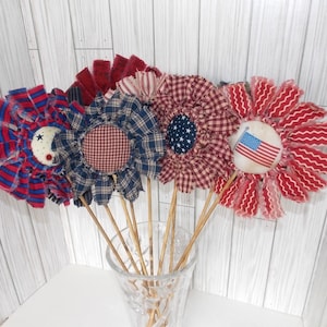 Primitive Fabric Sunflower Pokes, Americana Sunflowers on Sticks, Americana Decor, Sunflower Lover Gift, Patriotic Decor, 4th of July