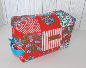 Cute Red Makeup Bag, Patchwork Print Square Zipper Pouch, Large Quilted Makeup Pouch, Cosmetic Travel Bag,Toiletry Bag,Gift for Her, for Mom