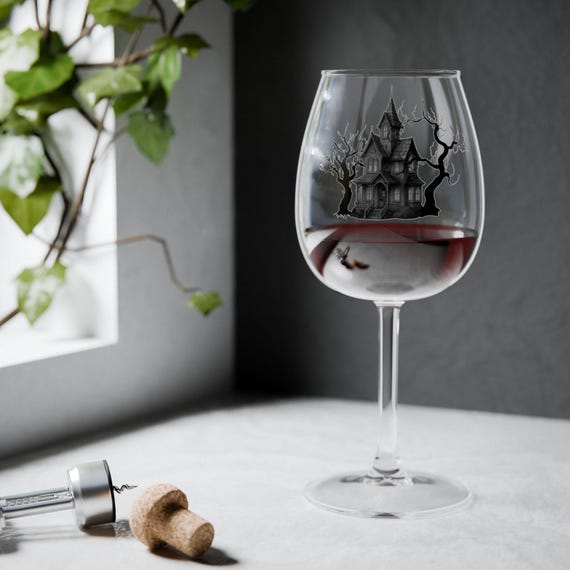 Haunted House Wine Glass, Wine Glass Perfect for Halloween, Unique Gift for Wine Lovers, Halloween Haunted House Wine Glass