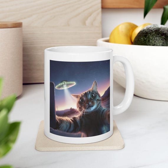 Alien Cat Ceramic Mug, Perfect for Stargazers,UFO seekers,Pet Lovers, Unique Gift, Home Decor, Coffee Tea Mug