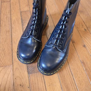 Vintage Dr. Martens Navy Blue 1460 Boots -- Size UK 8 (US 9  display picture 3