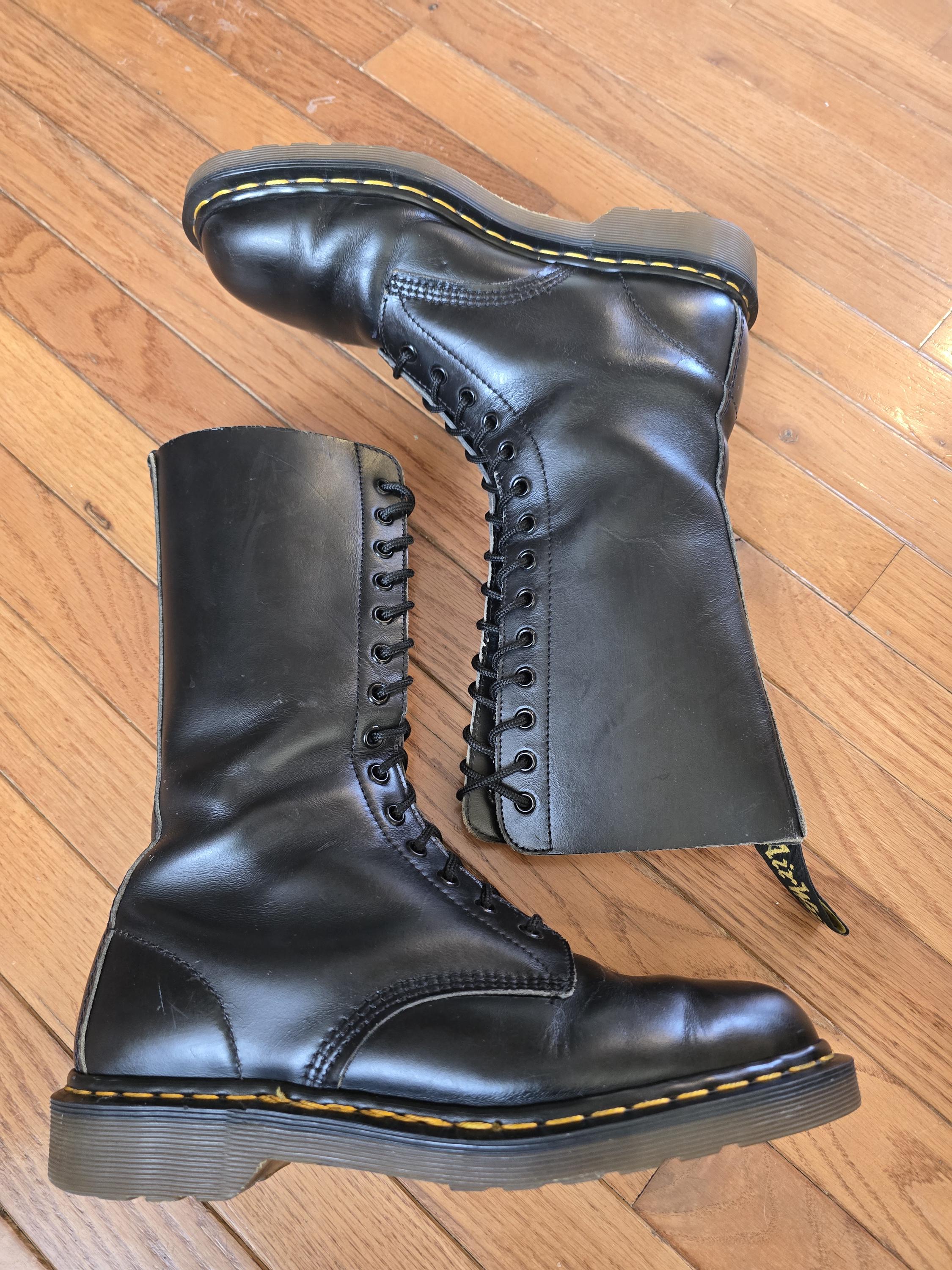 Made In England Dr. Martens 1914 Black Leather Boots      Size 10M/11L Dr Martens 1914 Black Abaline 14 Hole Made in England Size 5  main image 3