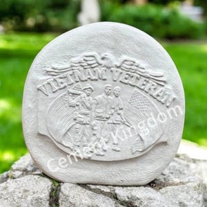Veterans Memorial Statue, Vietnam Veterans Figure, Rock Memorial, Concrete Veterans Grave, Backyard or Garden Sculpture, Memory Figurine