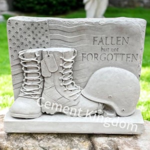 Fallen Not Forgotten Statue, Concrete Soldier Memorial Sculpture, Outdoor Garden Decoration, United States Army Figurine