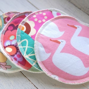 Organic Bamboo Reusable Face Wipes: Cotton Rounds, Makeup Removal