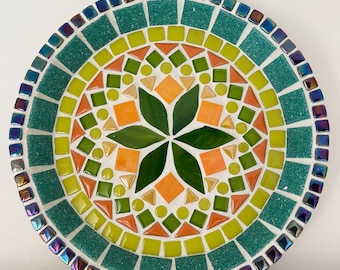 19 cm green round terracotta bowl mosaic KIT, DIY mosaic craft kit, make your own mosaic bowl, craft project, bowl craft kit.