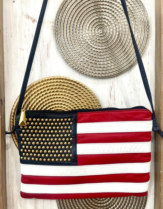 Vintage 1980’s American Flag Purse