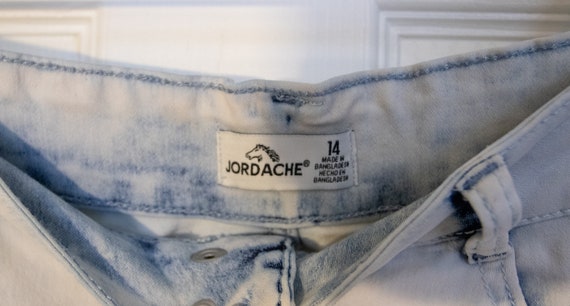 Vintage 1990's Acid Washed Jordache Jean Shorts - image 4