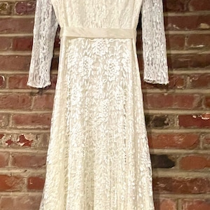 Vintage 1980’s Lace Dress