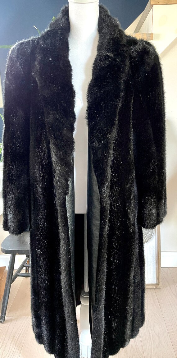 Vintage 1970’s Faux Fur Winter Coat - image 8