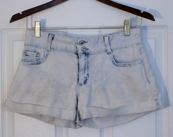 Vintage 1990's Acid Washed Jordache Jean Shorts