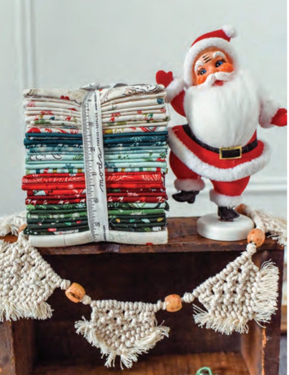 Wonderland: Jolly St Nick in Icicle Wonderland: Jolly St Nick in Icicle