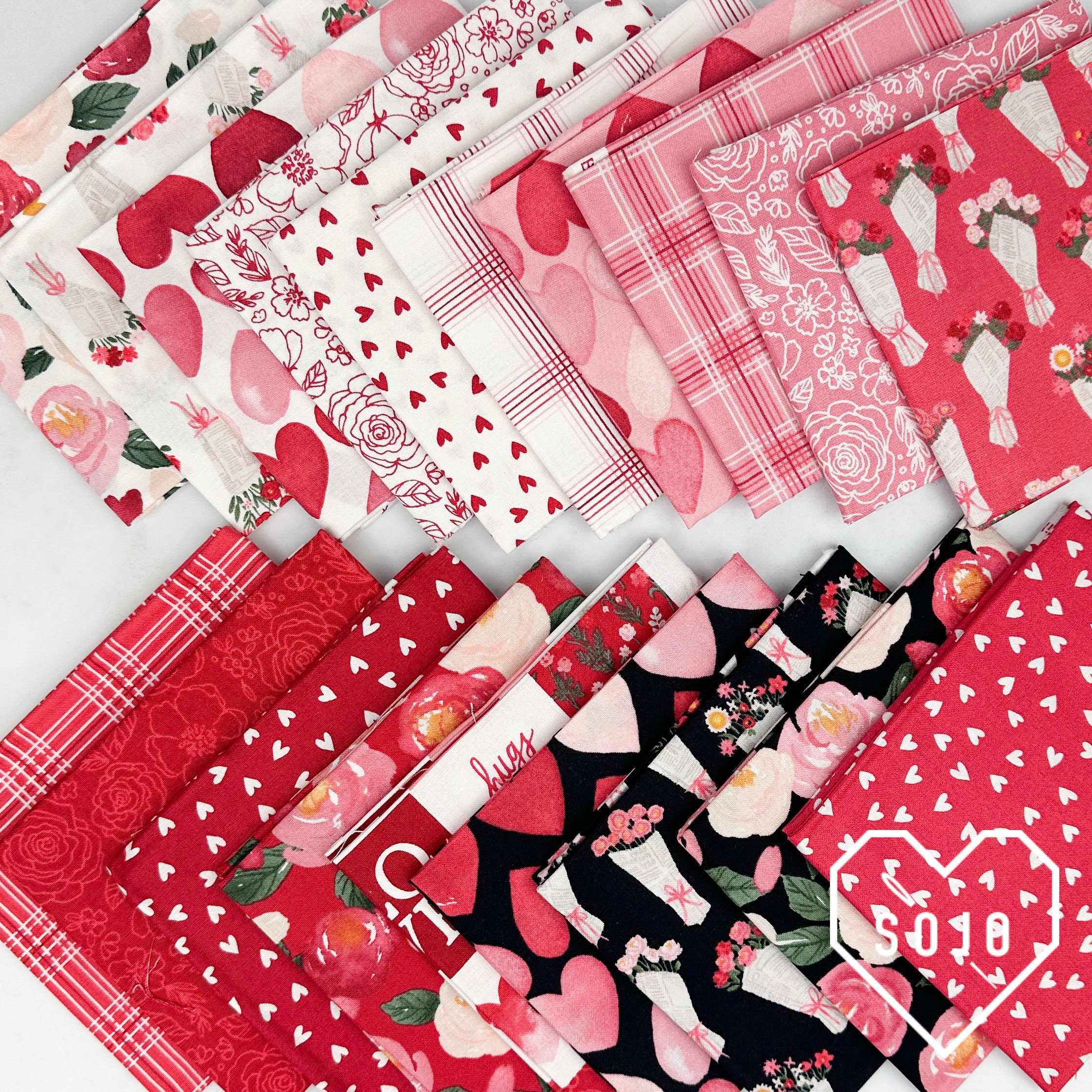 Celebrate with Hershey Valentine's Day Fat Quarter Bundle - 18 Pieces - The  Kloth Studio